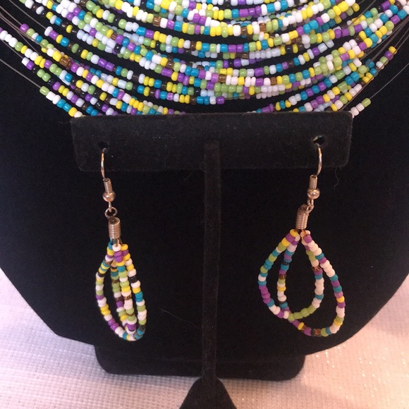 50- Strand Beaded Statement Necklace and earrings - Picture 4 of 8